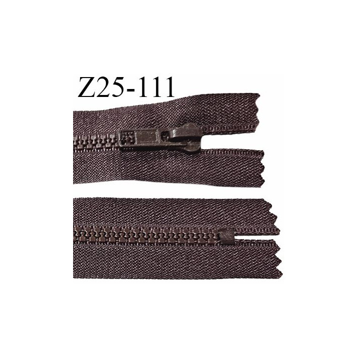 Fermeture zip moulée 25 cm non séparable couleur marron largeur 3.2 cm zip nylon 25 cm largeur 6 mm prix au mètre