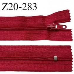 Fermeture zip 20 cm non séparable couleur rouge foncé glissière nylon largeur 5 mm longueur 20 cm largeur 27 mm prix à l'unité