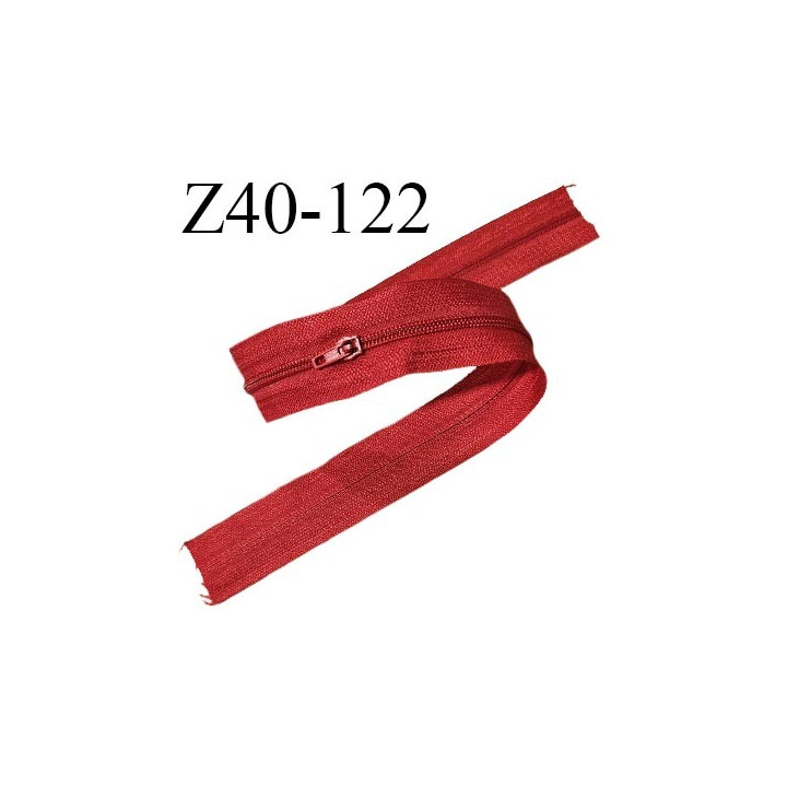 Fermeture zip en morceau de 40 cm avec un curseur couleur rouge largeur 25 mm zip glissière nylon largeur 4 mm
