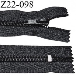 Fermeture zip 22 cm non séparable couleur noir avec glissière nylon longueur 22 cm largeur de la glissière 6.5 mm prix à l'unité