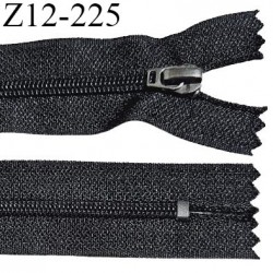 Fermeture 30 cm couleur noir non séparable curseur métal longueur 30 cm largeur 3.2 cm largeur du zip 5 mm prix à l'unité