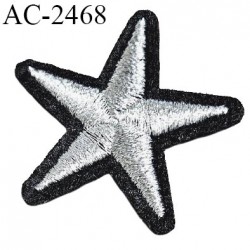 Décor ornement écusson étoile en feutrine noire et fil argenté largeur 3.5 cm à coudre prix à l'unité