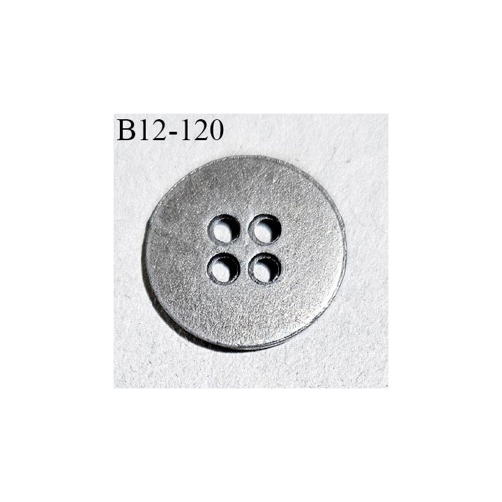 Bouton 12 mm en métal couleur argent vieilli avec décor gravé 4 trous diamètre 12 mm épaisseur 1 mm prix à la pièce