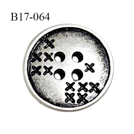 Bouton 17 mm en métal couleur argent avec motifs et 4 trous diamètre 17 mm épaisseur 3 mm prix à la pièce