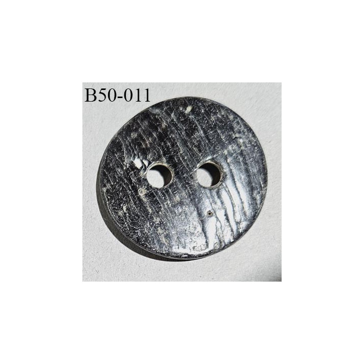 Bouton nacre 50 mm haut de gamme 2 trous largeur 50 mm épaisseur 3.5 mm prix à la pièce