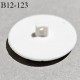 Bouton 12 mm en pvc couleur noir blanc fabriqué en France accroche avec un anneau diamètre 12 mm épaisseur 2 mm prix à l'unité