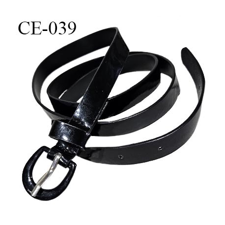 Ceinture 105 cm façon cuir et vinyle brillant noir longueur 105 cm largeur 15 mm épaisseur 2 mm prix à l'unité