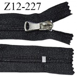 Fermeture zip 12 cm non séparable couleur noir longueur 12 cm largeur 3 cm glissière nylon curseur métal