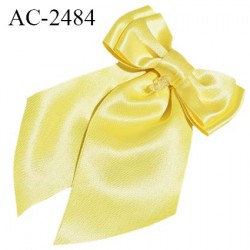 Accessoire décor ornement noeud satin couleur jaune clair largeur 10 cm hauteur totale 17 cm