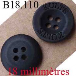 bouton 18 mm couleur noir mat avec inscription KULTE  4 trous diamètre 18 mm