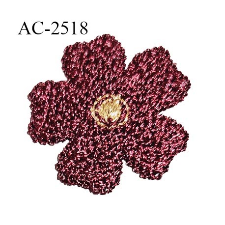 Décor lingerie et autres 25 mm haut de gamme fleur brodée bordeaux avec centre doré longueur 25 mm prix à l'unité