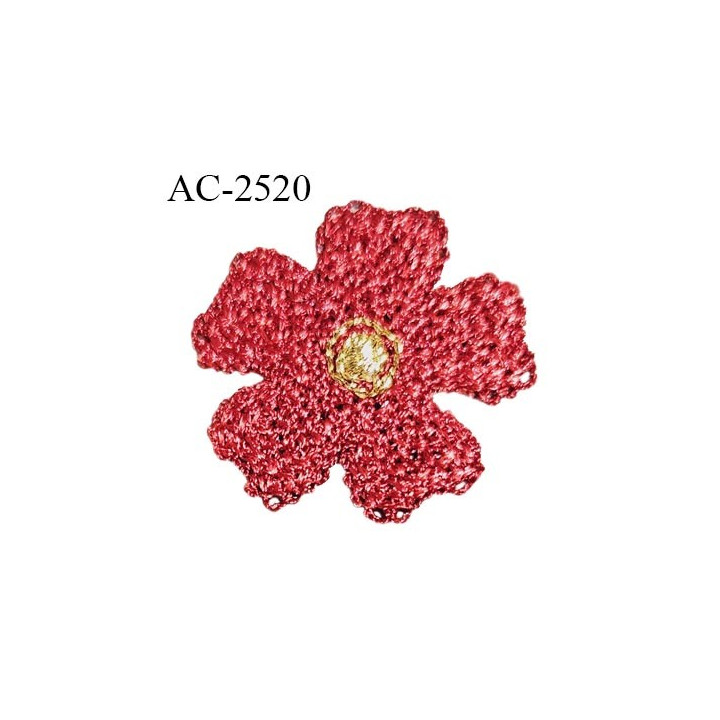 Décor lingerie et autres 25 mm haut de gamme fleur brodée rouge avec centre doré longueur 25 mm prix à l'unité