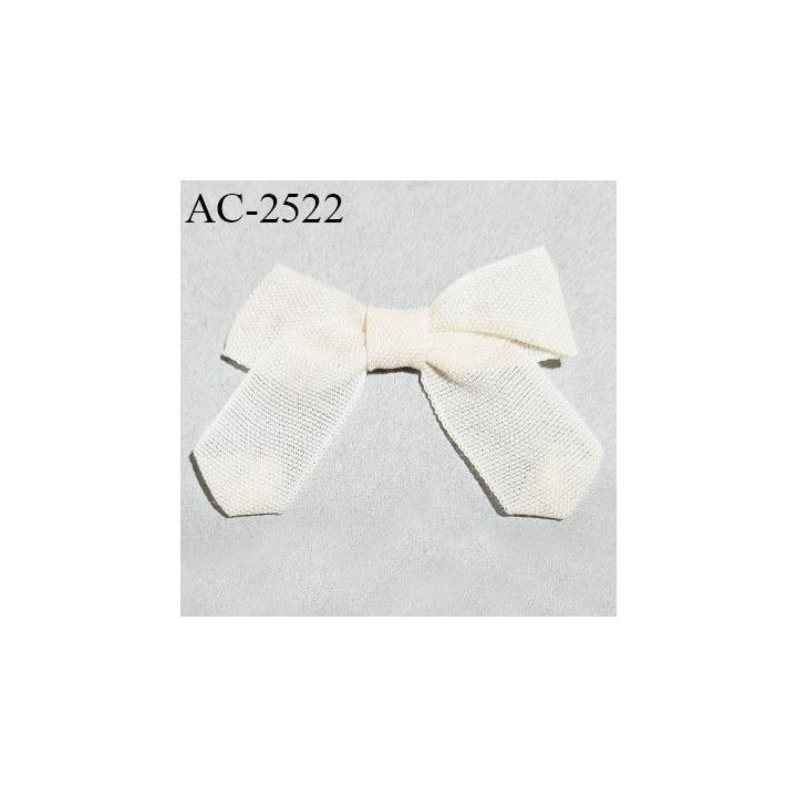 Noeud lingerie 45 mm haut de gamme en coton couleur ivoire largeur 45 mm hauteur 35 mm prix à l'unité