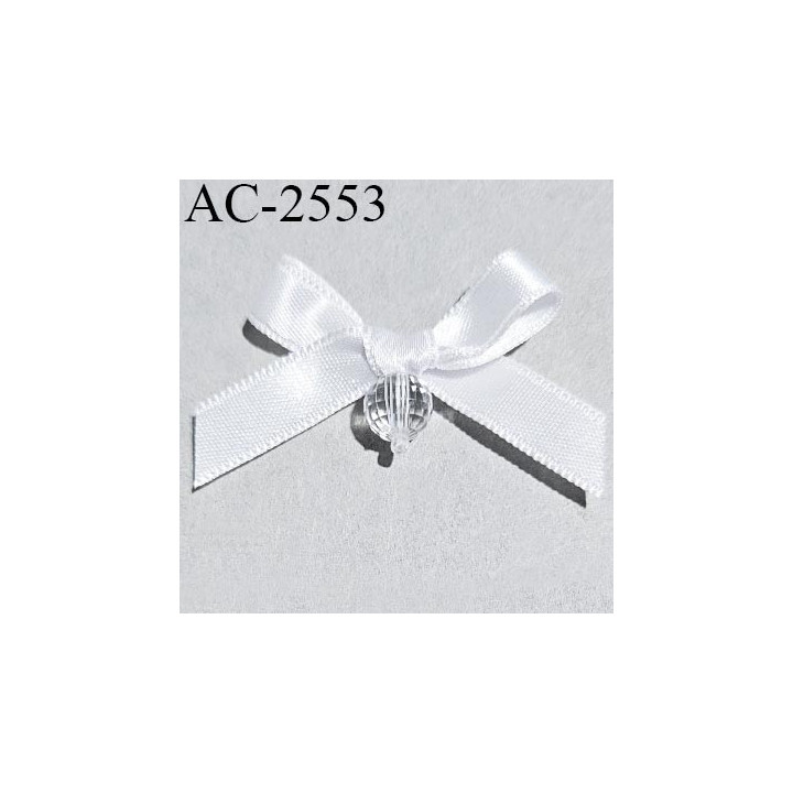 Noeud lingerie 40 mm satin couleur blanc largeur 40 mm hauteur totale 30 mm avec petite perle effet cristal à facettes
