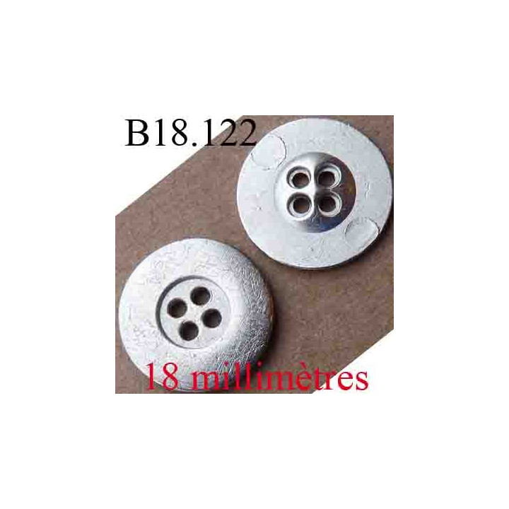 bouton 18 mm couleur argenté en métal 4 trous diamètre 18 mm