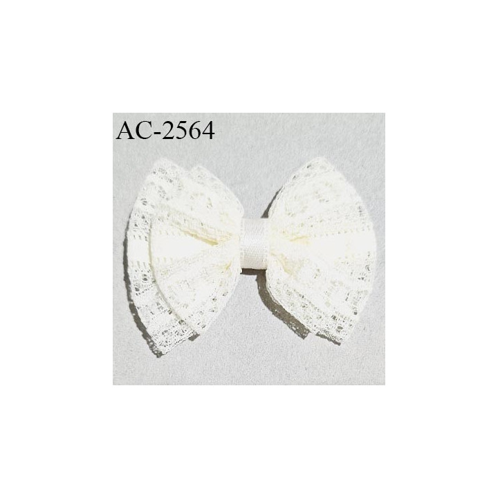Noeud lingerie 50 mm haut de gamme en dentelle couleur écru largeur 50 mm hauteur 40 mm prix à l'unité