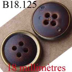 bouton 18 mm couleur marron façon cuir avec bordure en métal 4 trous diamètre 18 mm