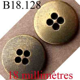 bouton 18 mm couleur doré en métal en laiton 4 trous diamètre 18 mm