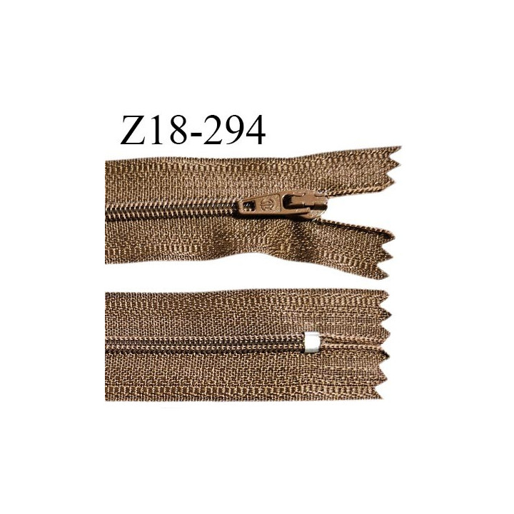 Fermeture zip 18 cm non séparable couleur marron largeur 2.7 cm zip nylon largeur 4 mm longueur 18 cm prix à l'unité