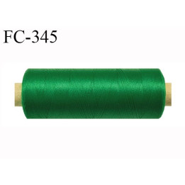 Bobine de fil 500 m mousse polyester n° 120 polyester couleur vert  longueur 500  mètres bobiné en France