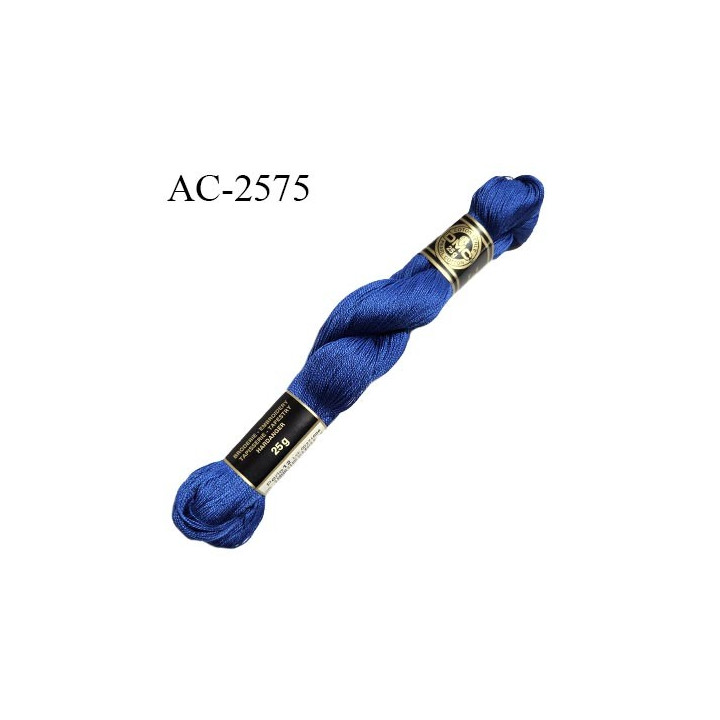 Echevette de coton perlé DMC 100% coton n°12 couleur bleu océan prix pour une échevette de 25 g soit environ 300 mètres