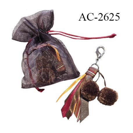 Accessoire décor porte-clé aux couleurs d'automne hauteur 10 cm vendu avec sa pochette