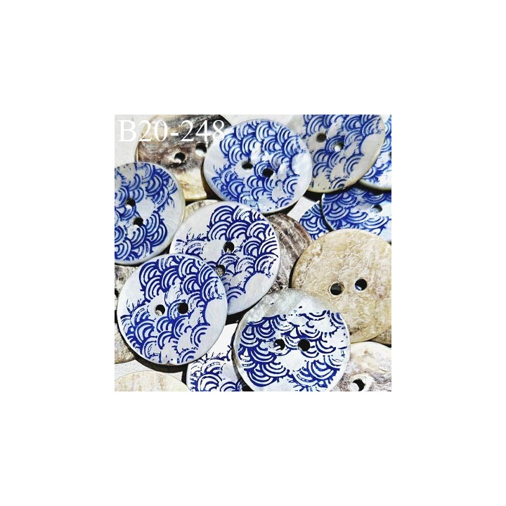 Bouton nacre 20 mm haut de gamme couleur naturel avec motifs bleus 2 trous diamètre 20 mm épaisseur 1 mm prix à la pièce