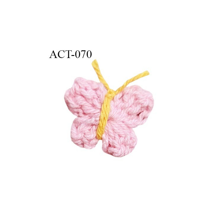 Décor ornement lingerie et autres en forme de papillon couleur rose et jaune en coton largeur 19 mm hauteur 16 mm