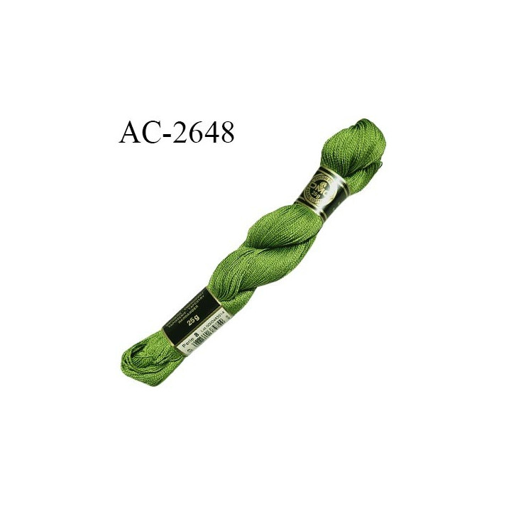 Echevette de coton perlé DMC 100% coton n°8 couleur vert prix pour une échevette de 25 g soit environ 200 mètres