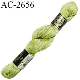 Echevette de coton perlé DMC 100% coton n°8 couleur vert pomme prix pour une échevette de 25 g soit environ 200 mètres