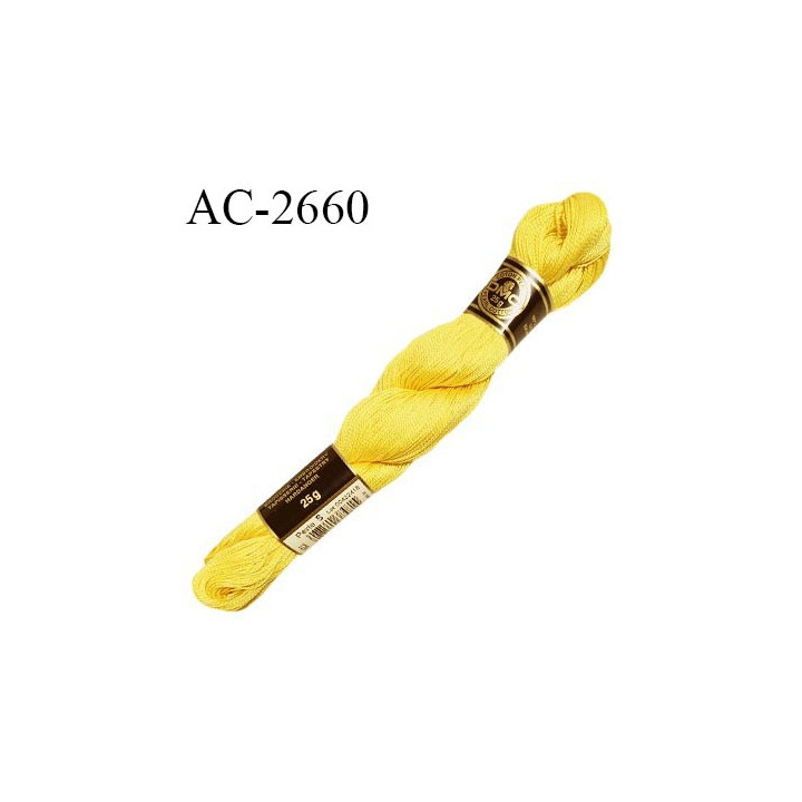 Echevette de coton perlé DMC 100% coton n°5 couleur jaune prix pour une échevette de 25 g soit environ 112 mètres