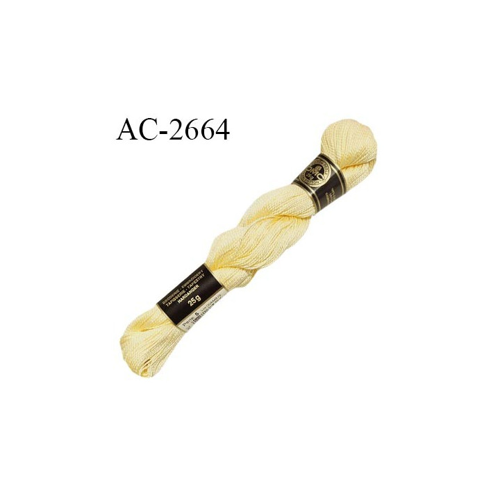 Echevette de coton perlé DMC 100% coton n°5 couleur jaune pâle prix pour une échevette de 25 g soit environ 112 mètres