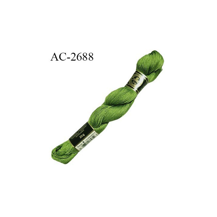 Echevette de coton perlé DMC 100% coton n°12 couleur vert prix pour une échevette de 25 g soit environ 300 mètres