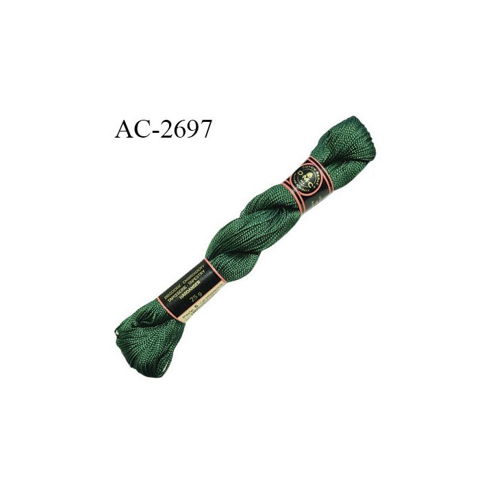 Echevette de coton perlé DMC 100% coton n°12 couleur vert sapin prix pour une échevette de 25 g soit environ 300 mètres