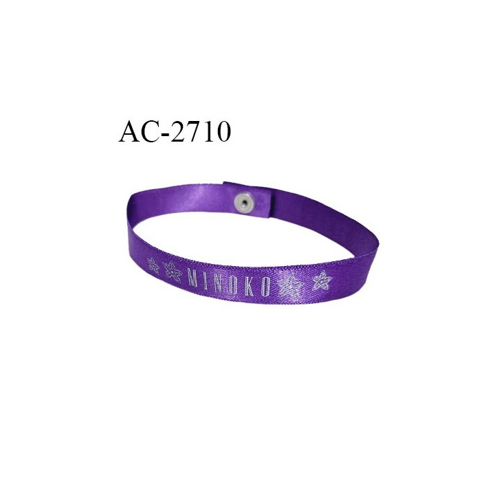 Accessoire bracelet ou autre décor en ruban satin largeur 10 mm couleur violet avec inscription MINOKO attache avec une pression
