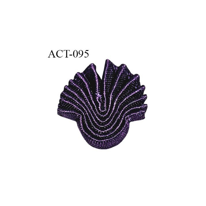 Décor accessoire ornement satin plissé couleur violet hauteur 18 mm largeur 18 mm épaisseur 2 mm prix à la pièce