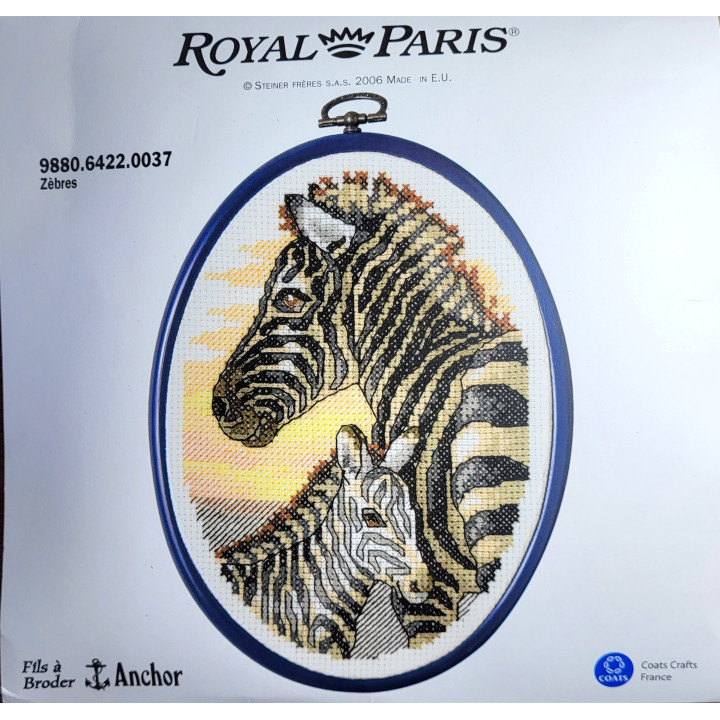 kit à broder ROYAL PARIS avec cadre/tambour thème animaux  d'Afrique zèbres