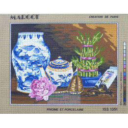 Canevas à broder 40 x 50 cm marque MARGOT création de Paris PIVOINE ET PORCELAINE