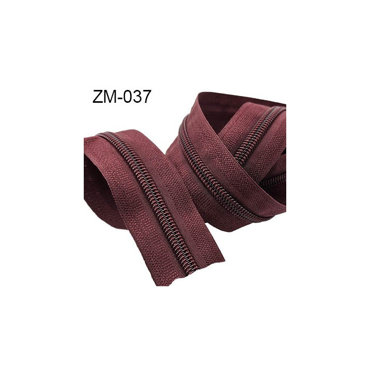 fermeture éclair de marque YKK au mètre couleur rouge un curseur au mètre largeur 27 mm largeur du zip 5 mm