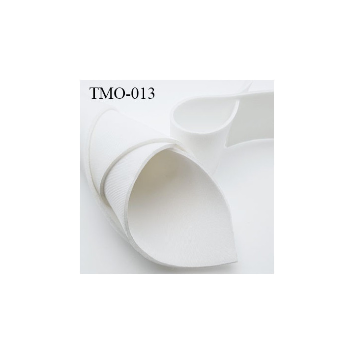 mousse de coque de sg lingerie très haut de gamme couleur blanc largeur 145 cm 400 grs au m2  prix pour 10 cm par 145 cm