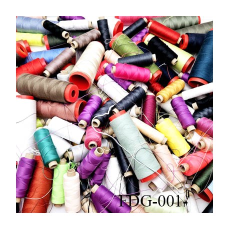 Déstockage 500 Grammes de cônes et de bobine fil polyester 120 couleurs et longueur aléatoire photo non contractuelle