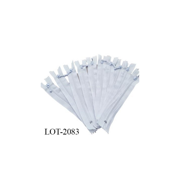 Le lot de 10 Fermetures à glissière longueur 15 cm couleur blanc non séparable zip nylon largeur de la glissière 4 mm