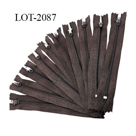 fermeture éclair longueur 16 cm couleur marron non séparable zip nylon largeur 2.5 cm largeur du zip 4 mm 