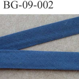 galon biais passe poil plié largeur 9 mm  2 rebords plié de 9 mm plus 2 rebords de 4 mm couleur bleu 100 % coton