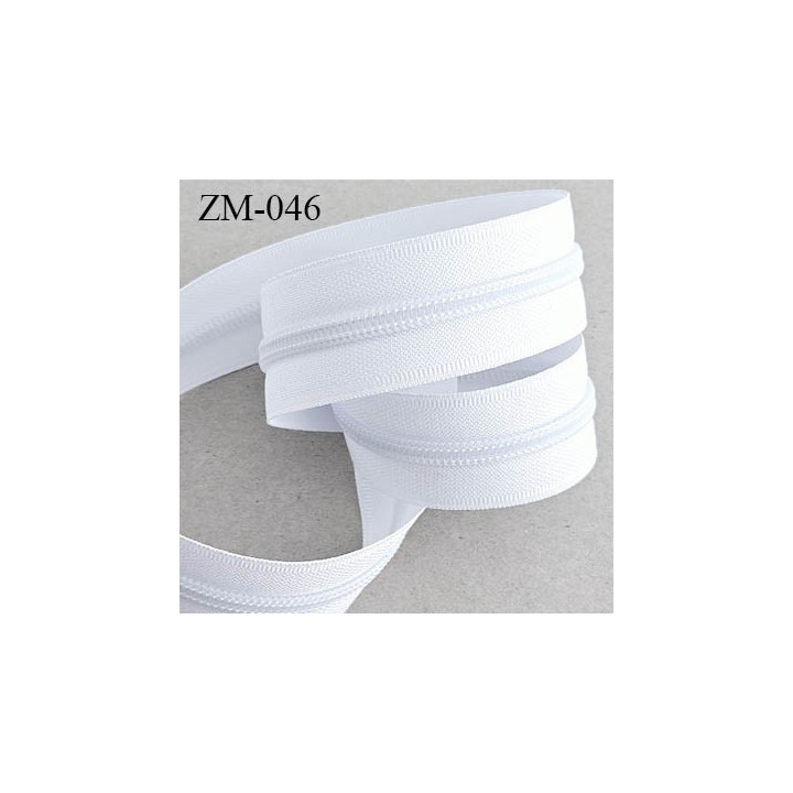 Fermeture au mètre couleur blanc curseur non inclus au mètre largeur 32 mm  glissière 6 mm prix au mètre