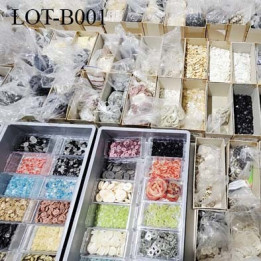 Déstockage lot de 100 à 500 grammes de boutons haut de gamme bel assortiment  trop beau je prends une pincé de chaque