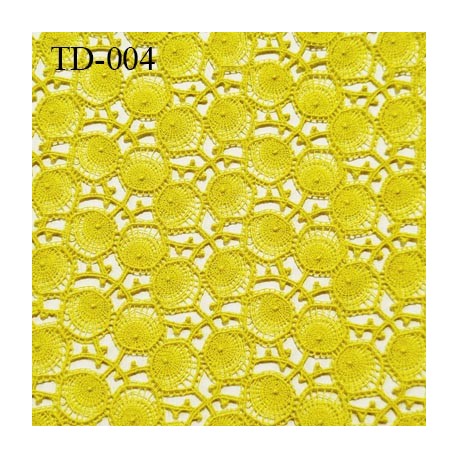 dentelle brodé couleur anis très haut de gamme largeur 130 cm prix pour 10 centimètres