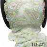Dentelle brodée 15 cm haut de gamme couleur vert bleu et beige très belle largeur 15 cm prix pour un mètre