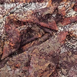 Exceptionnel Dentelle brodé sur tulle non extensible couleur multiple haut gamme largeur 135 cm