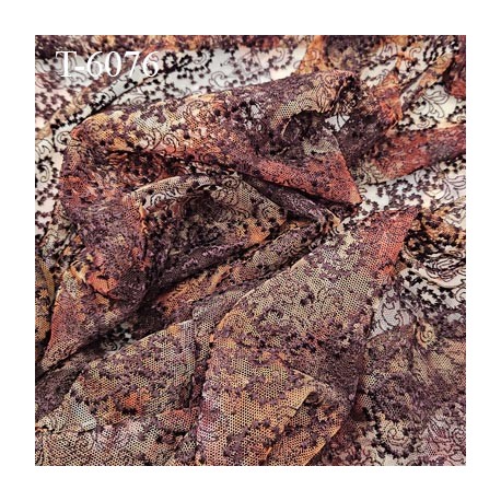 Exceptionnel Dentelle brodé sur tulle non extensible couleur multiple haut gamme largeur 135 cm